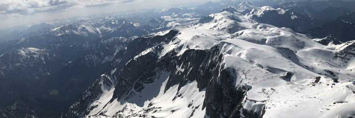 Flugwegposition um 13:38:27: Aufgenommen in der Nähe von Gemeinde Thörl, Österreich in 2405 Meter